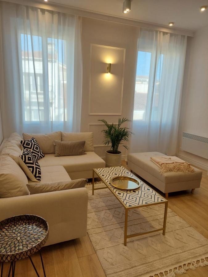 Saint Raphael'S Apartment, Classe 3 Etoiles Eksteriør billede
